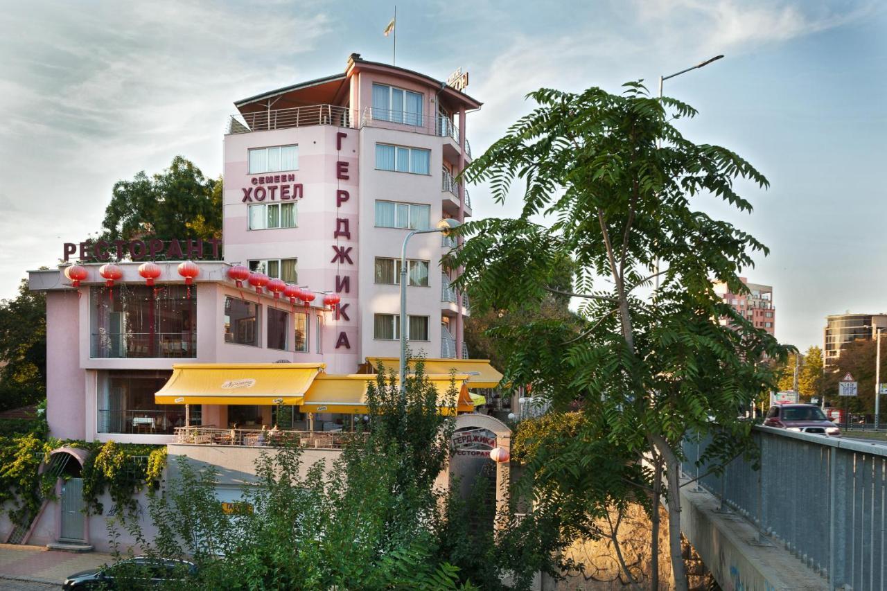 Family Hotel Gerdjika Plovdiv Luaran gambar